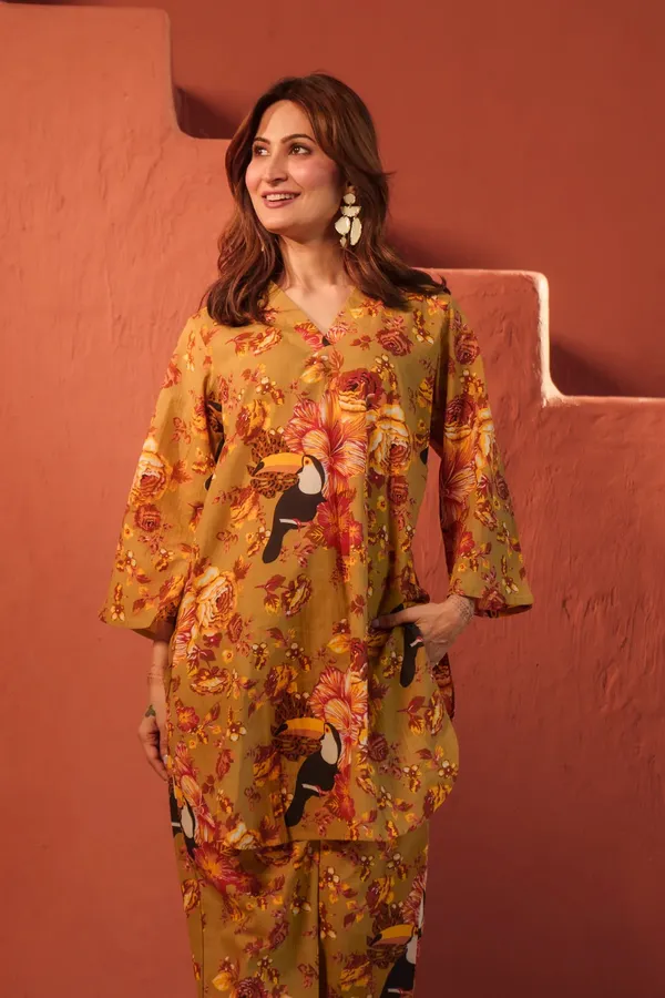 Dark_Mustard_yellow_With_Intricate_Floral_&_Fauna_Print_Cotton_Blend_Co-ord_Set_For_Women