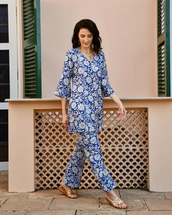 Blue_Cotton_Blend_Kurta_Pant_Set_For_Women