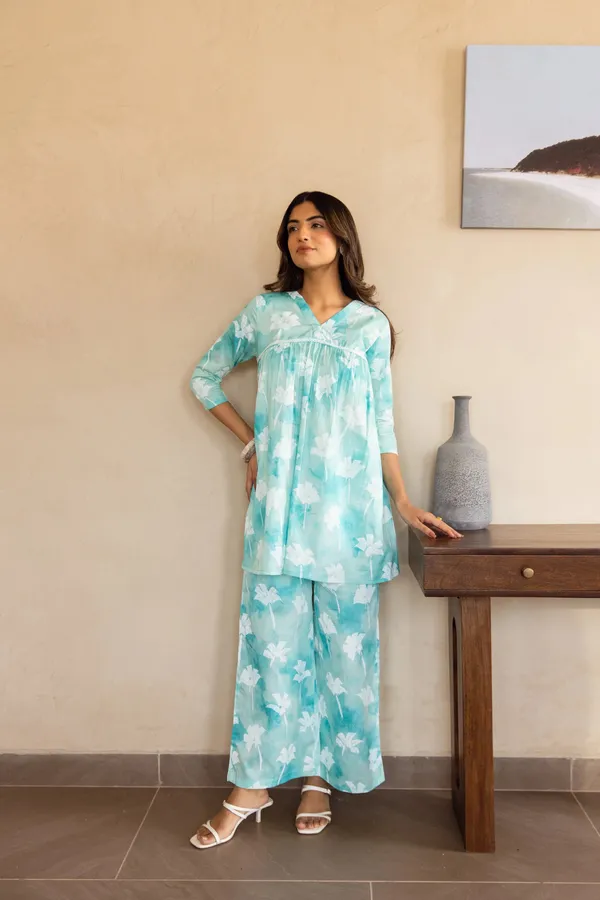 SKY_BLUE_&_WHITE_TIE-DYE_RAYON_COTTON_BLEND_COORD_SET_FOR_WOMEN