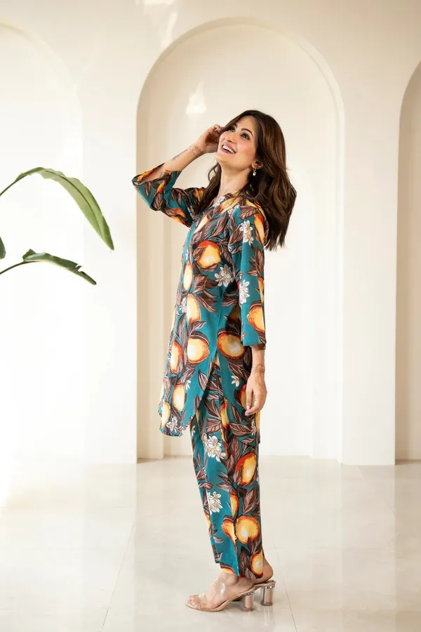 Teal-Green_&_Cyprus-Orange_floral_Cotton_Blend_Co-ord_Set_For_Women