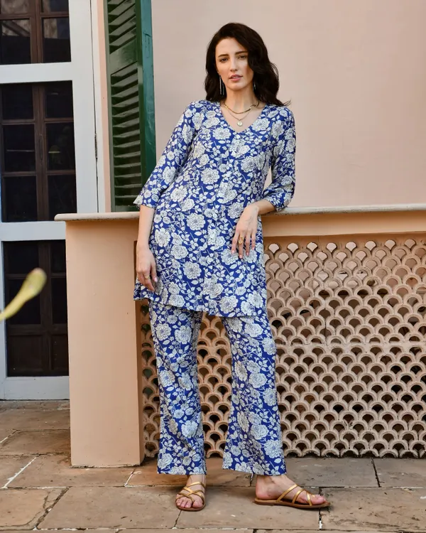 Blue_Cotton_Blend_Kurta_Pant_Set_For_Women