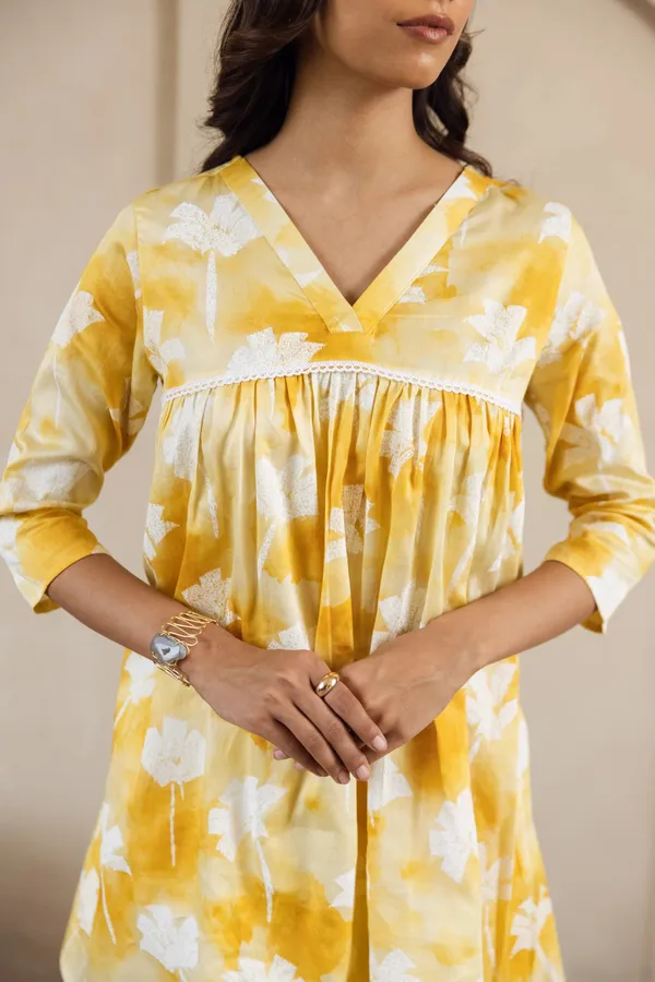White_&_Yellow_Tie-Die_Rayon_Cotton_Blend_Co-ord_Set_For_Women