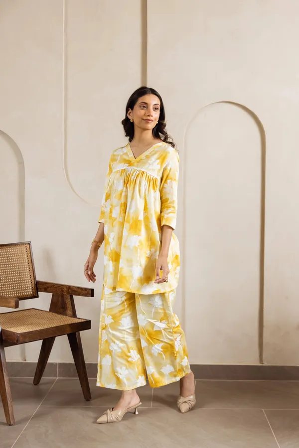 White_&_Yellow_Tie-Die_Rayon_Cotton_Blend_Co-ord_Set_For_Women