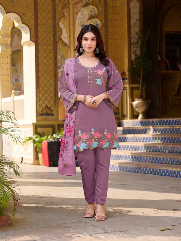 Purple_Roman_Fabric_Suit_Set_For_Women