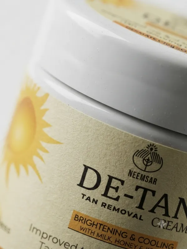 Neemsar_De-Tan_Cream_–_Brightening_&_Cooling_Tan_Removal_Cream_with_Milk,_Honey_&_Kojic_|_100g