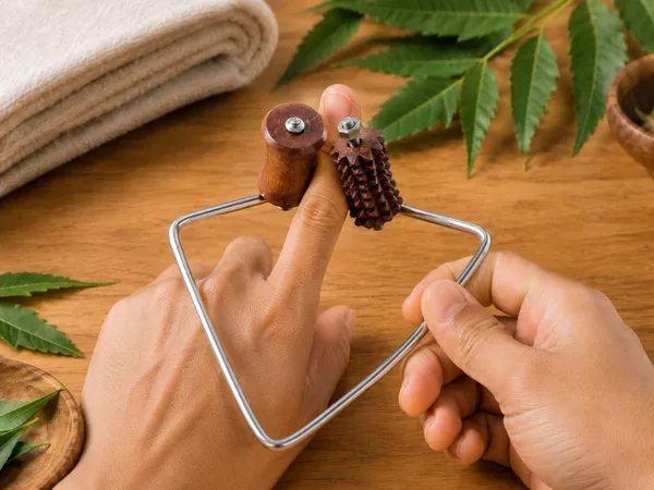 Neemsar_Finger_Massager_Tool_|_Wooden_Acupressure_Finger_Roller_|_Hand_Therapy_Massager_for_Stress_Relief_&_Blood_Circulation