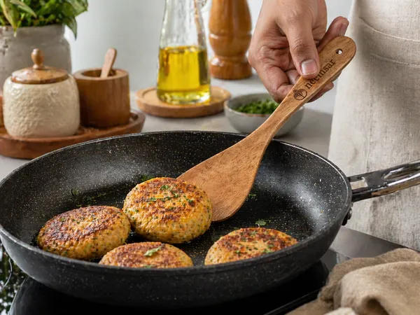Neemsar_Neem_Wood_Flat_Spatula_|_100%_Natural_Neem_Wood_Turner_|_Antibacterial_|_Non-Stick_Safe_|_Heat_Resistant_Kitchen_Tool