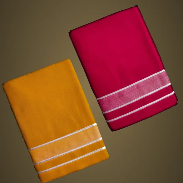 Yellow_and_Pink_Cotton_Lungi_For_Men_Pack_Of_2