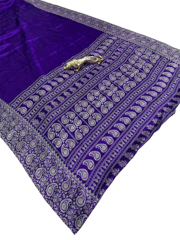 Royal_Blue_Saree_With_Silver_Zari_Border