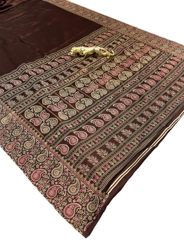 Brown_Embroidered_Saree_With_Designer_Border