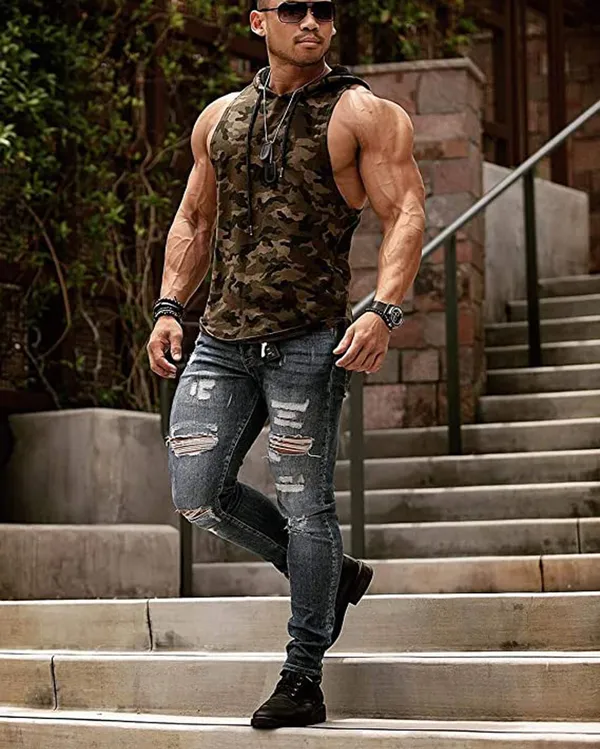 Hot_Button_Camouflage_Gym_Vest_Hoodies_Stay_Fashionable_And_Comfortable_During_Your_Workouts