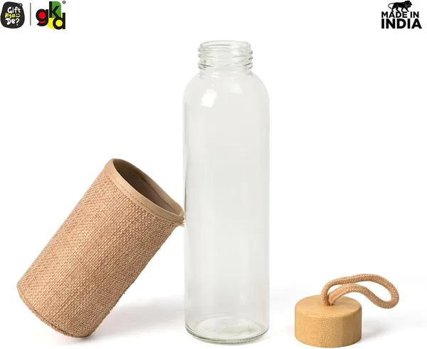 Glass_Water_Bottle_With_Bamboo_Lid_And_Fabric_Sleeve