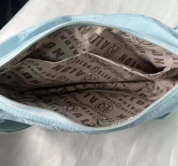 Unisex_Waterproof_Nylon_Sling_Bag_|_Lightweight_Crossbody_Shoulder_Bag_for_Travel,_Gym_&_Daily_Use