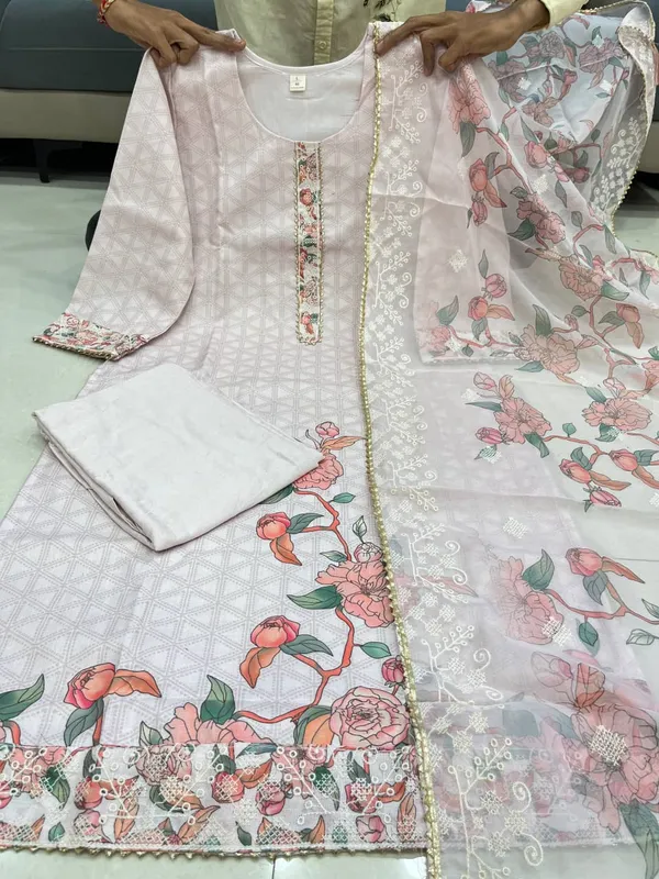 Maanira_Trendy_Ethnic_Kurti_Collection