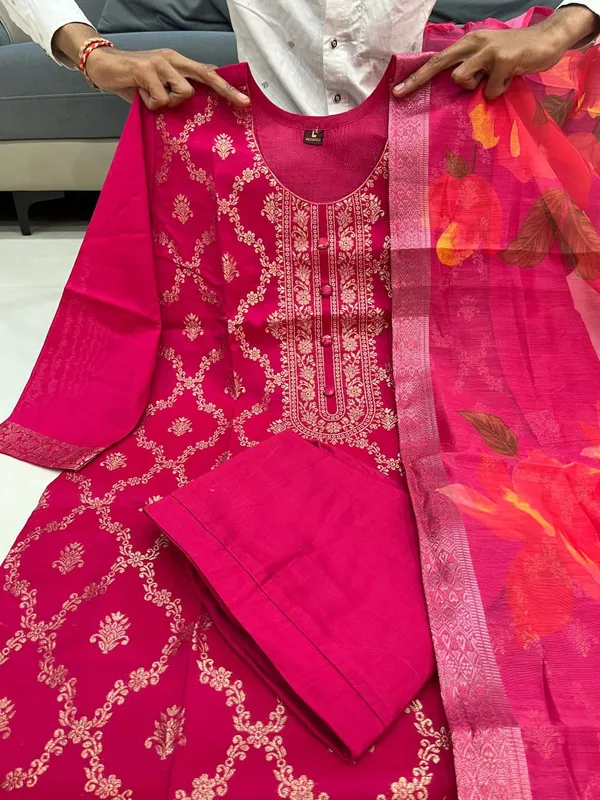 Maanira_Party_Wear_Designer_Kurti