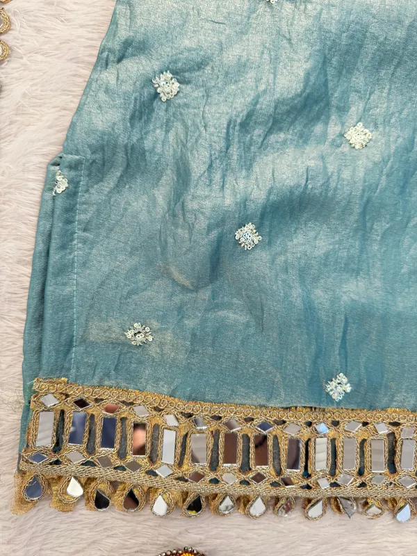 Mint_Green_Silk_Blend_Premium_And_Fancy_Design_Ethnic_Suit_Set_For_Women