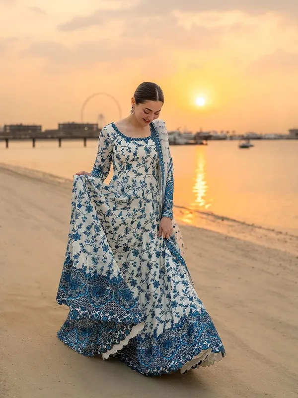 White_Designer_Party_Wear_Gown_for_Women_–_Maanira