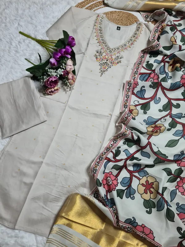 Maanira_Traditional_Festive_Kurti_Collection