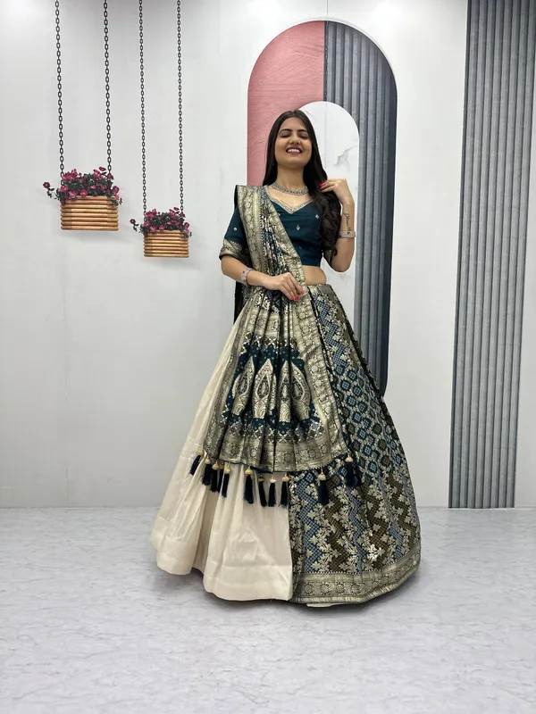 Green_pure_simar_silk_Lehenga_Choli_For_women