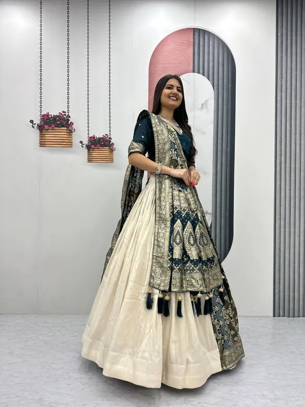 Green_pure_simar_silk_Lehenga_Choli_For_women