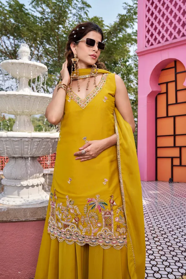 Yellow_Pure_Star_Georgette_Kurti_Plazzo_For_women
