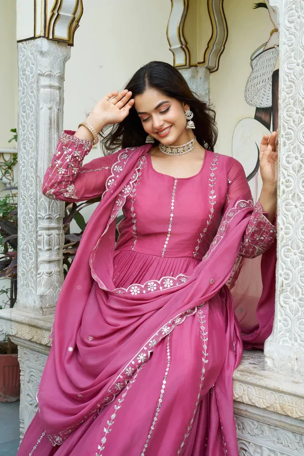 Pink_Star_Georgette_Gowns_For_women
