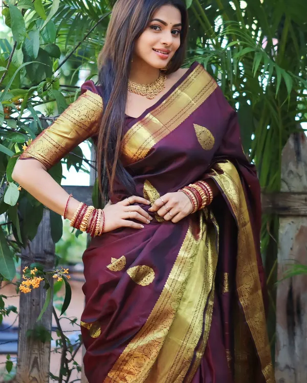 Maroon_Silk_Traditional_Saree_for_Women