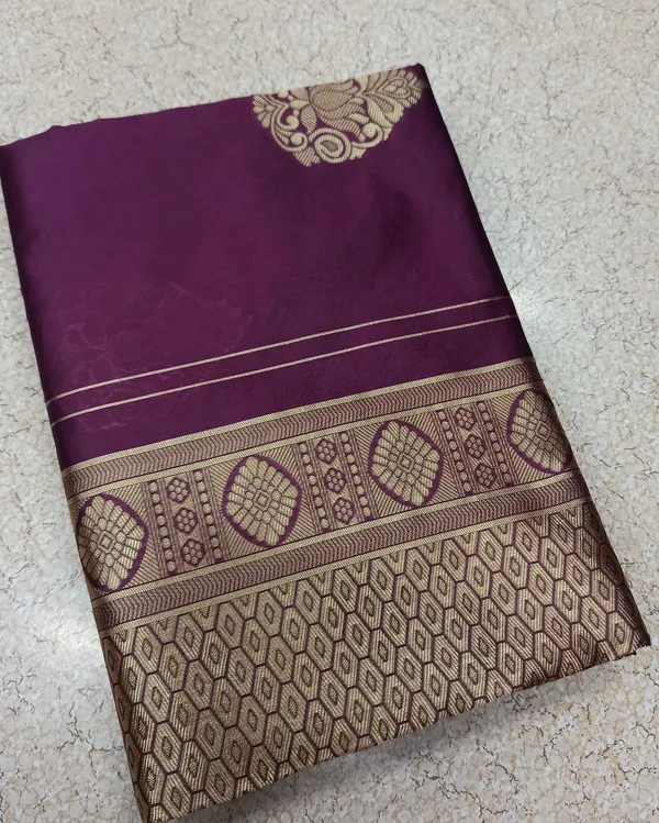 Maroon_Silk_Traditional_Saree_for_Women