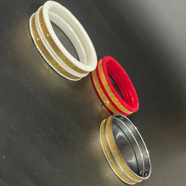 Ptslife_Traditional_Goldplated_Bangles_Set_With_Red_And_White_Enamel_Work_For_Women