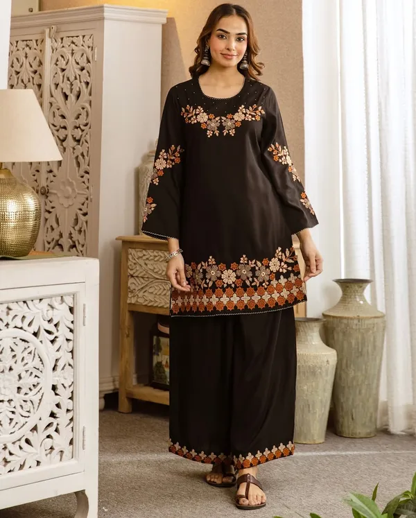 Elegant_Black_Embroidered_Kurti_&_Palazzo_Set_for_Women