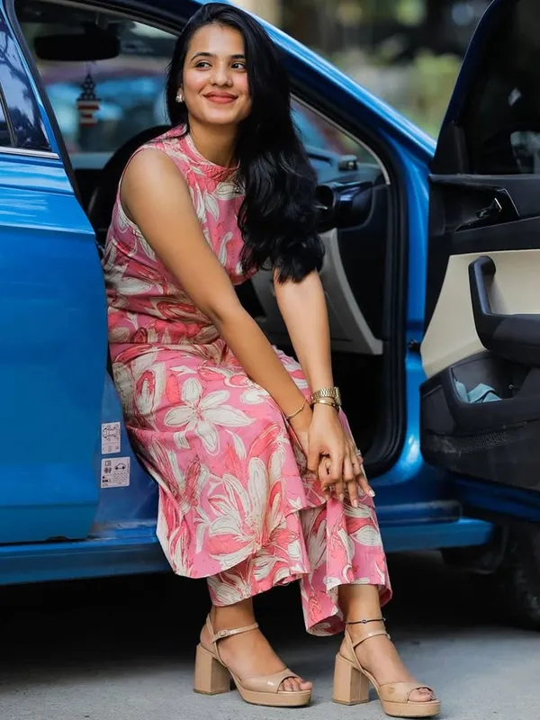 Women_Pink_Printed_Cotton_Kurta_Palazzo_Set_–_Stylish_Casual_Ethnic_Wear