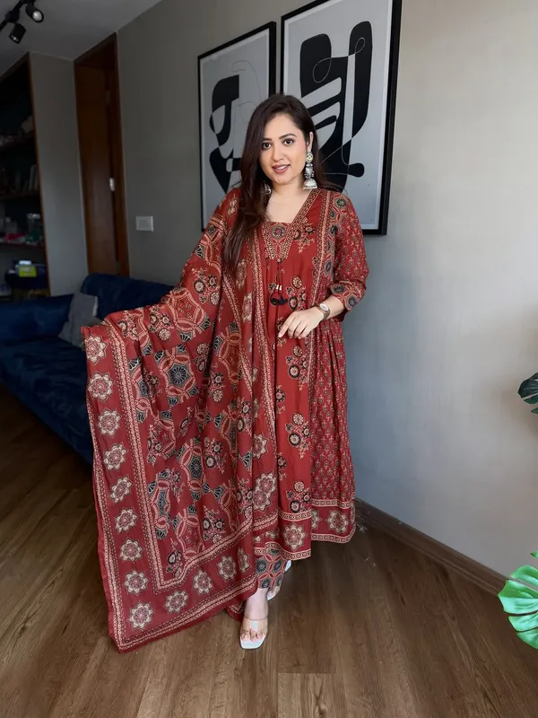 Classic_Maroon_Printed_Kurta_Set_With_Matching_Dupatta_For_Women