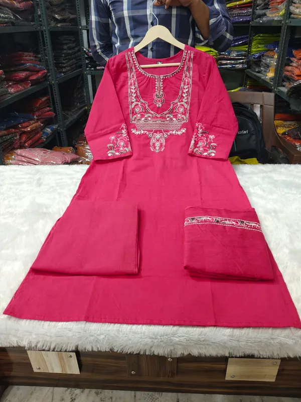 Elegant_Crimson_Pink_Printed_Kurta_Set_With_Dupatta_For_Women