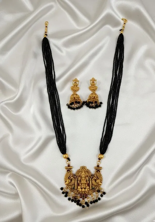 Traditional_Temple_Jewellery_Ruby_Beads_Goddess_Lakshmi_Pendant_With_Matching_Jhumka_Earrings_South_Indian_Bridal_Necklace_Set_For_Women
