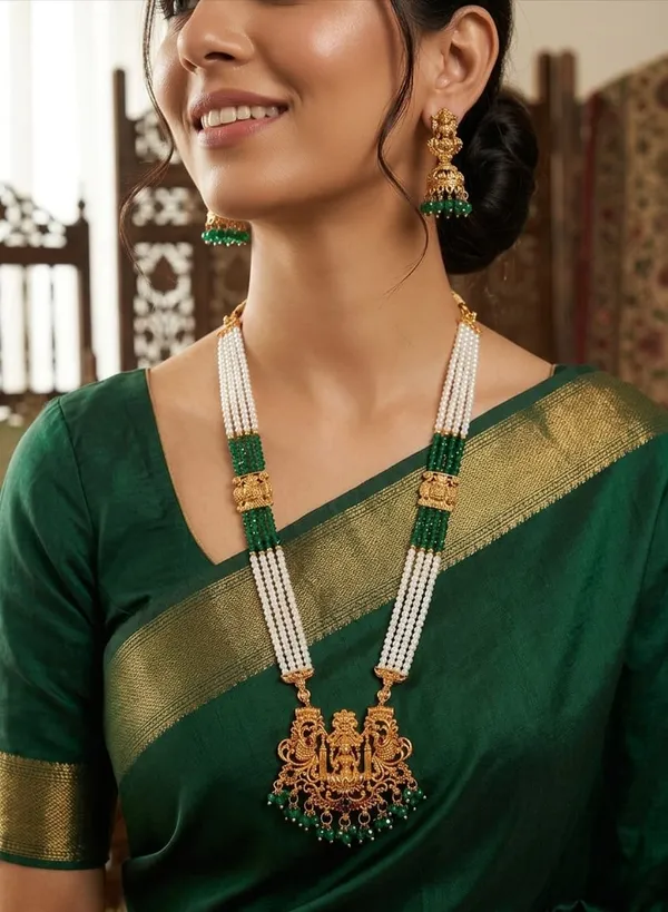 Lakshmi_Devi_Crystal_And_Pearl_Long_Set_For_Women