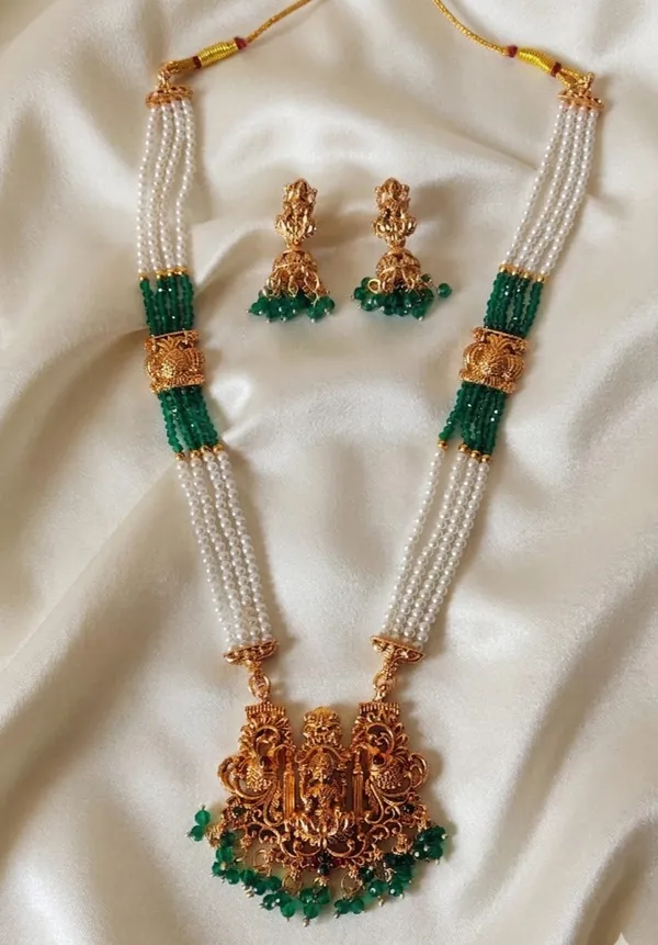 Lakshmi_Devi_Crystal_And_Pearl_Long_Set_For_Women