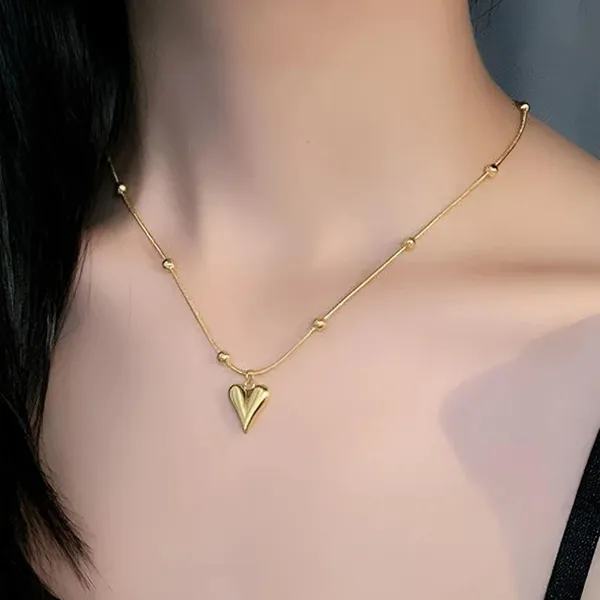 Gold_Anti_Tarnish_Beaded_Chain_Heart_Pendant_Necklace