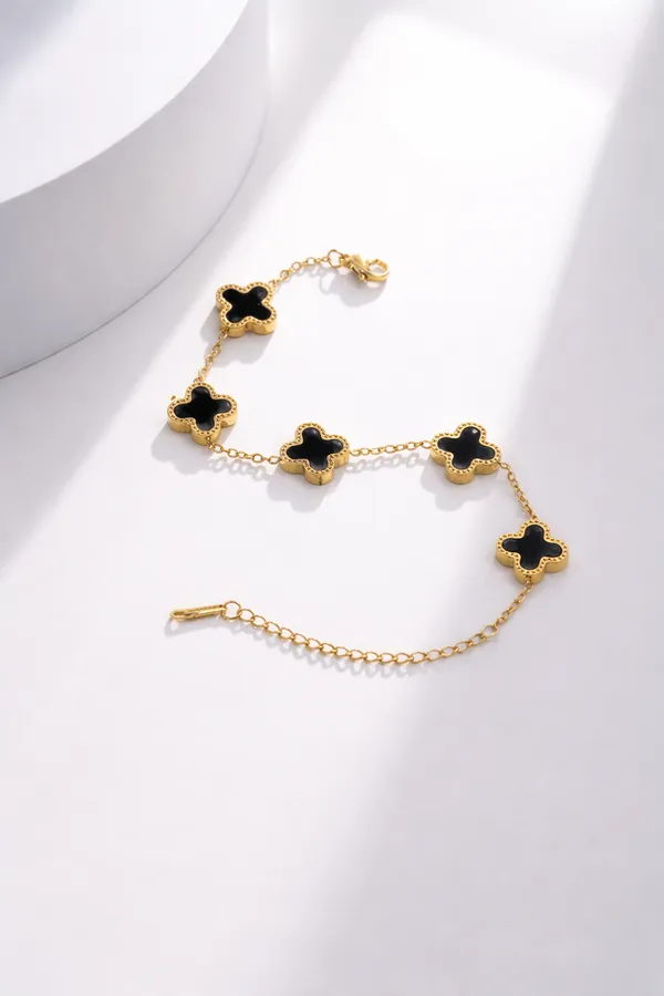 Gold_Anti_Tarnish_Black_Clover_Charm_Bracelet