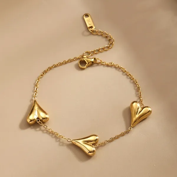 Gold_Waterproof_Anti_Tarnish_Multi_Heart_Charm_Bracelet