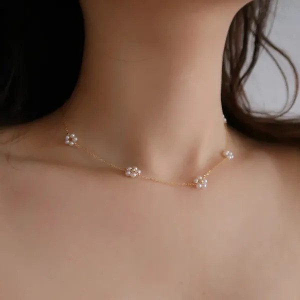 Gold_Anti_Tarnish_Pearl_Flower_Choker_Necklace