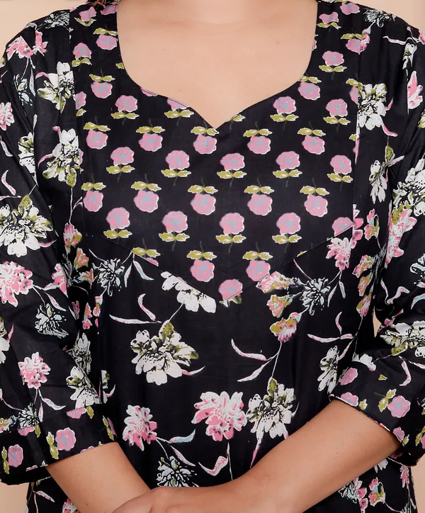 Womens_Black_Floral_Print_Kurta_With_Matching_Pants_Set