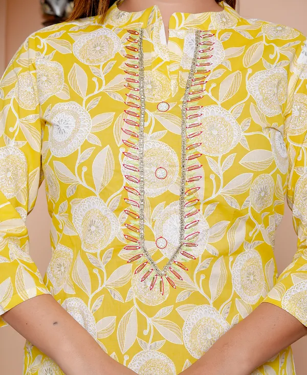 Yellow_Floral_Print_Womens_Kurta_With_Embroidered_Neckline