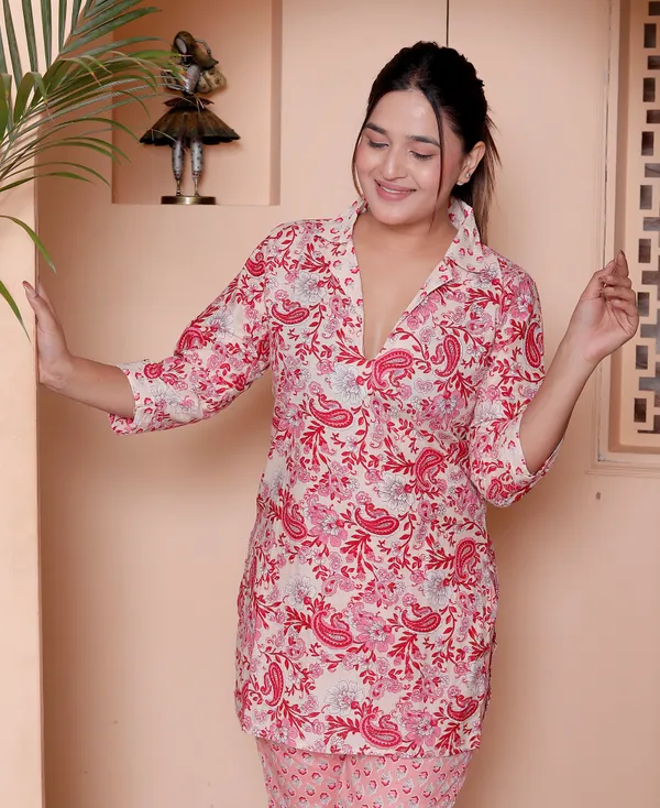 Womens_Pink_Floral_Printed_Cotton_Night_Suit_Set