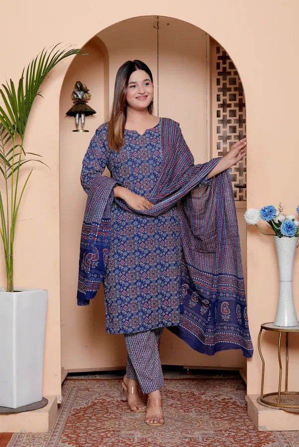Womens_Blue_Printed_Kurta_Set_With_Matching_Pants