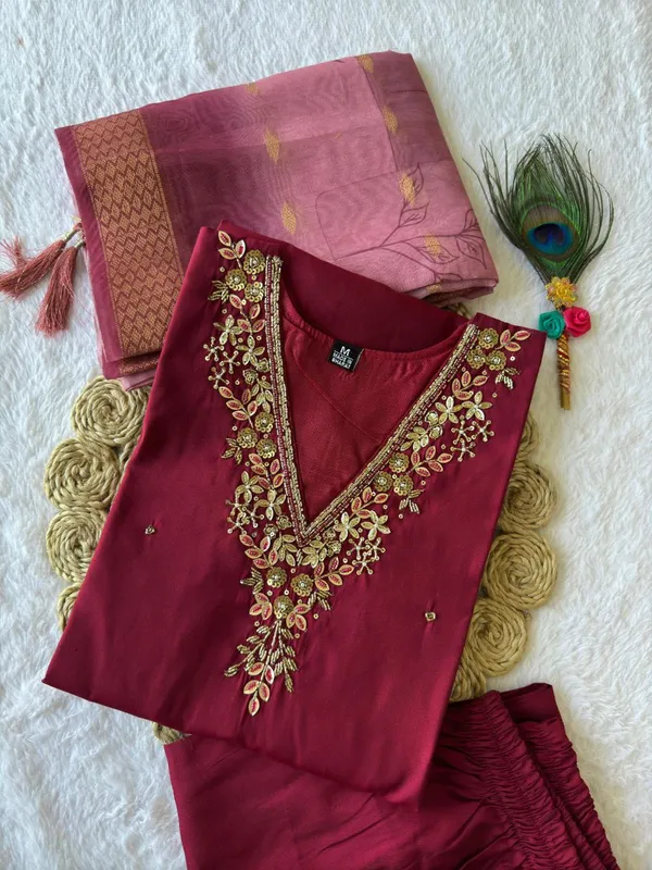 Maroon_And_Pink_Roman_Silk_Embroidered_Kurta_Set_With_Banarasi_Dupatta_For_Woman