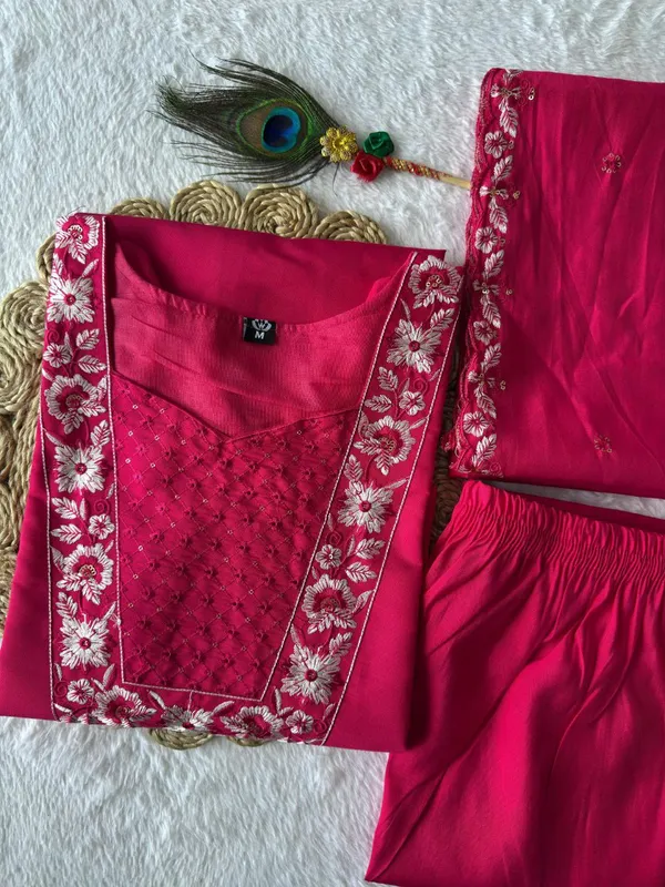 Magenta_Roman_Silk_Embroidered_Salwar_Suit_With_Dupatta_For_Woman