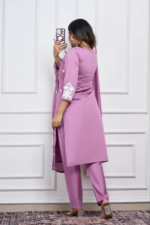 Mauve_Purple_Roman_Silk_Embroidered_Ethnic_Suit_Set_With_Dupatta_For_Woman