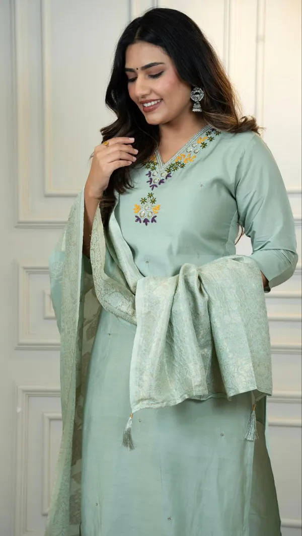 Light_Green_Roman_Silk_Embroidered_Kurta_Set_With_Dupatta_For_Woman