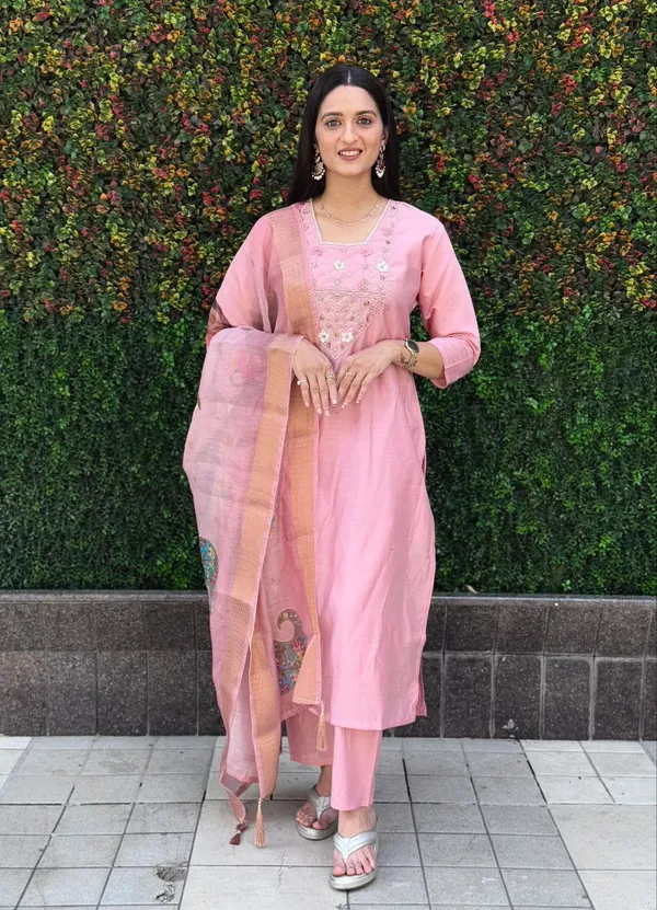 Pink_Roman_Silk_Embroidered_Kurta_Set_With_Dupatta_For_Woman
