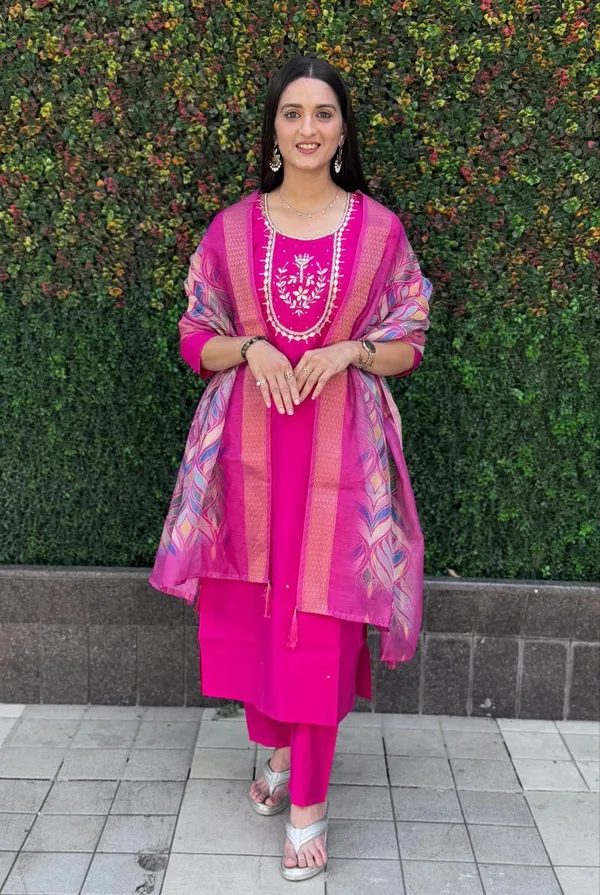 Magenta_Pink_Roman_Silk_Embroidered_Kurta_Set_With_Printed_Dupatta_For_Woman